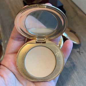 Charlotte Tilbury free with purchase